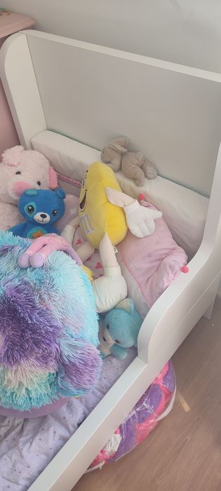 Cama criança extensível com colchão.
