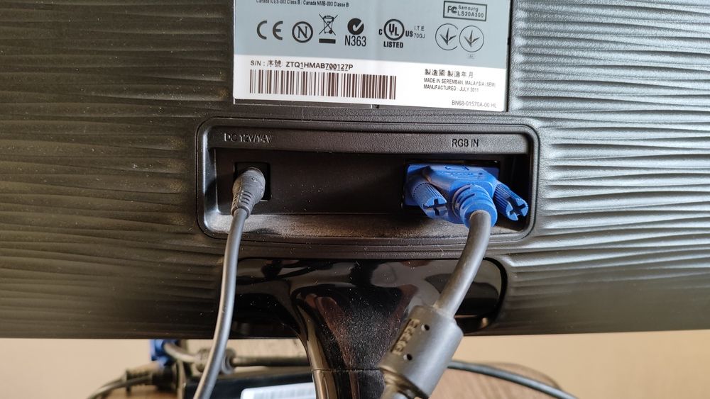 Монитор Samsung s20a300n