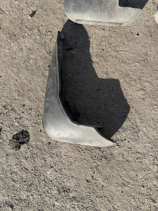 Бризговики mercedes w211 оригінал