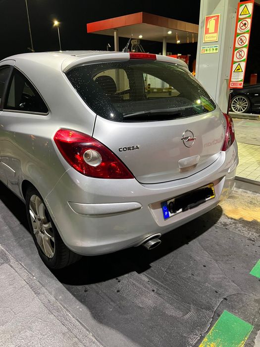 Opel Corsa D 1.2 gasolina – 2008 – 170.000 km
