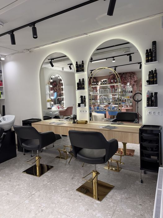 Оренда перукарського місця в салоні краси преміум-класу