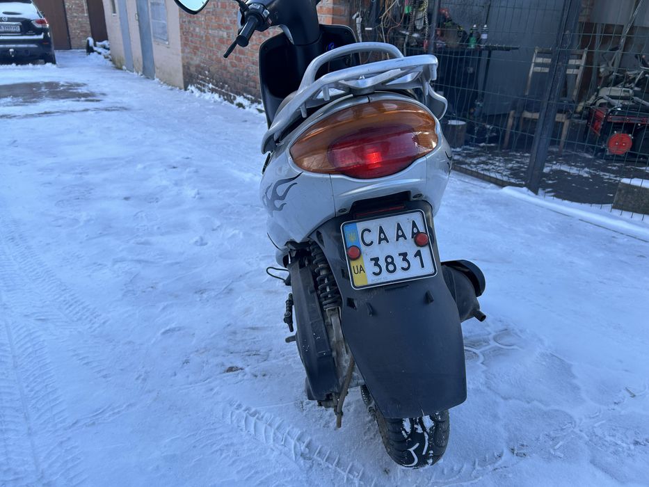 Yamaha grand axis 100