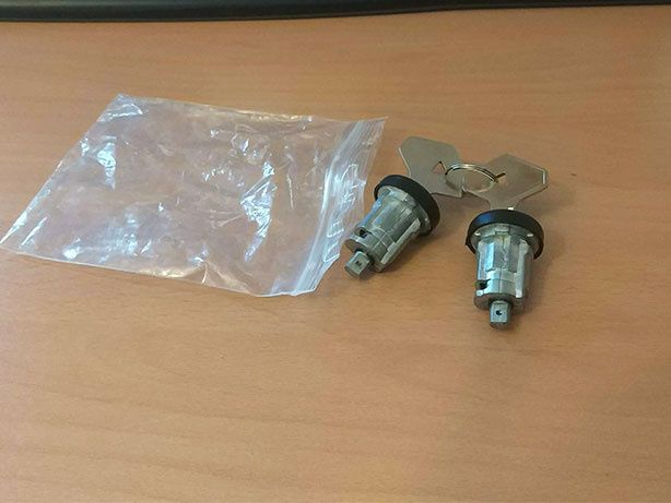 Canhões Portas + 2 Chaves Renault Trafic, Master 1 (NOVO)