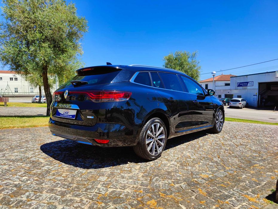 Renault Mégane Sport Tourer 1.6 E-Tech Plug-In Hybrid R.S. Line