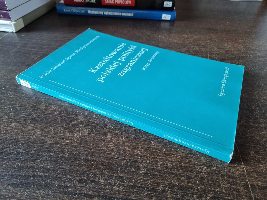 Kształtowanie polskiej polityki zagranicznej Stemplowski