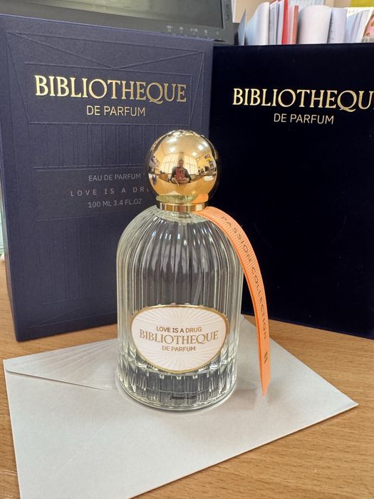 Biblioteque Love is Drug