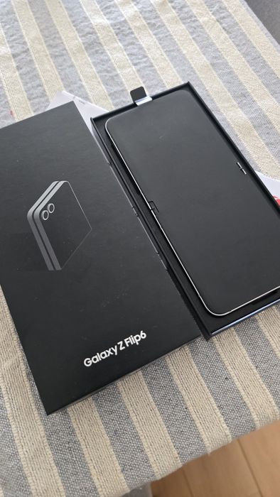 Samsung Z Flip 6 512GB, 256GB NOVO. Troca/retoma. Fatura, garantia 3 a