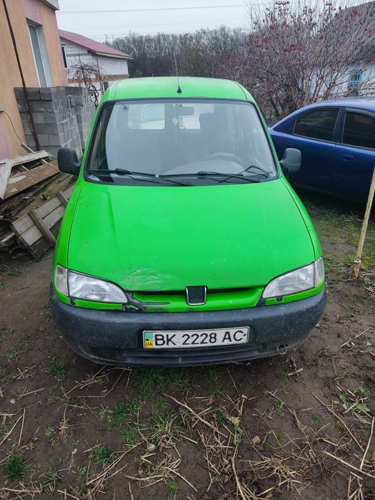Продам автомобіль Peugeot Partner