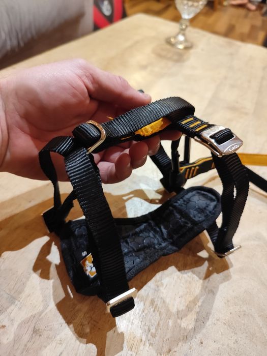 Kurgo Tru-Fit Smart Harness Black - szelki samochodowe dla psa - S