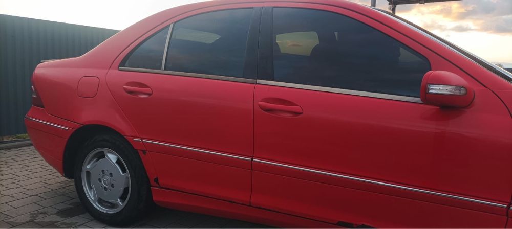 Mercedes c180 w203 мерседес на повному ходу бензин механіка