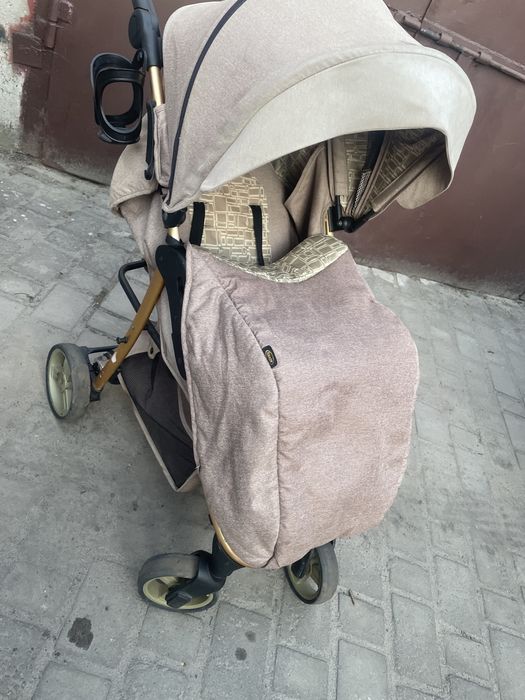 Прогулянковий візок 4Baby Rapid Premium