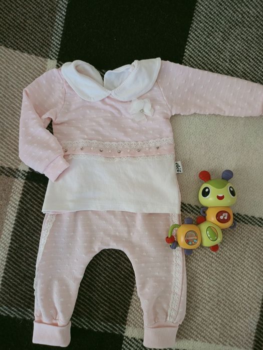 Одяг для дівчинки 3-6міс костюм бодіки лосинки чоловічки спальний мішо