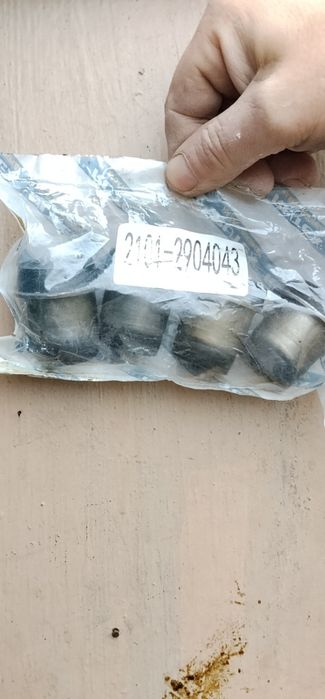 Продам нижні і верхні сайлентблоклоки до Ваз 21213 Нива  інжектор