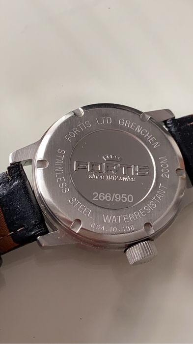 Fortis Flieger Limited ref. 654.10.1383 Swiss komplet eta manualny