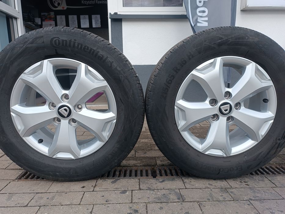 Koła na felgach aluminiowych 5x114.3 ET50 16" opony 215/65R16 Dacia