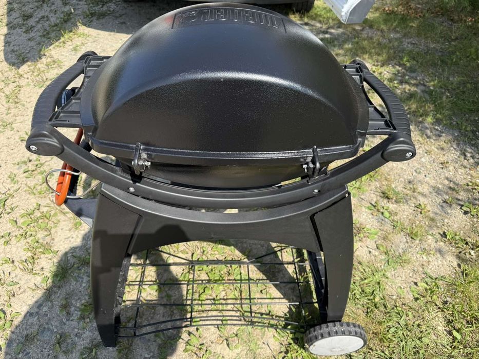 Газовий Гриль Weber Q200 комплект