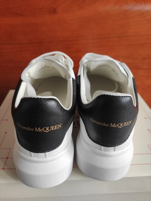 Tênis Alexander McQueen