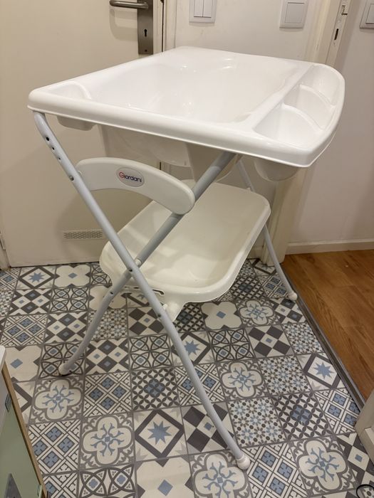 Banheira com trocador