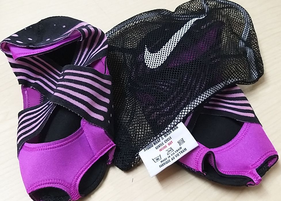 Meias Adidas para Pilates.