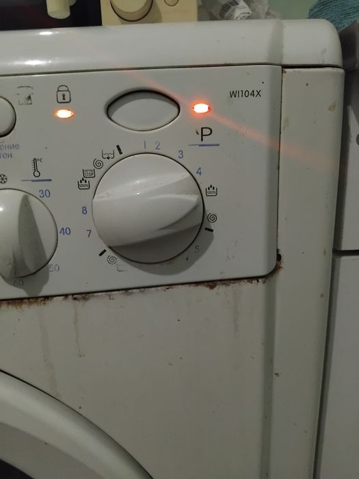 Стиральная машинка Indesit wil104x