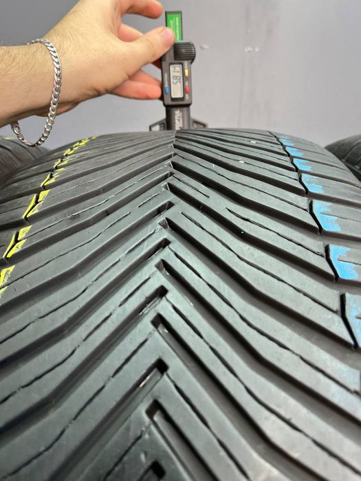Шины БУ 255 45 R 20 Michelin CROSSCLIMATE 2 suv MGT Всесезон Комплект