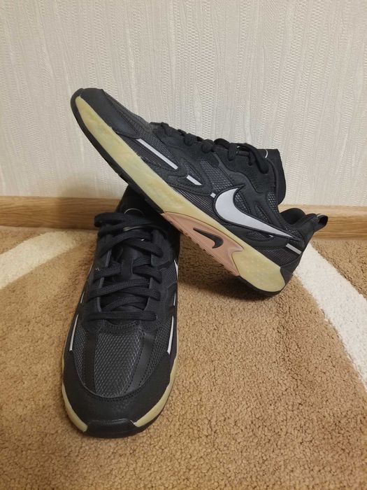 Кросівки Nike Jam у кольорі "Black Gum", 46 р.