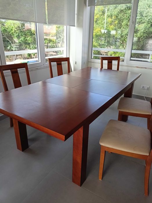 Mesa de jantar em madeira  com 6 cadeiras64752271413890123