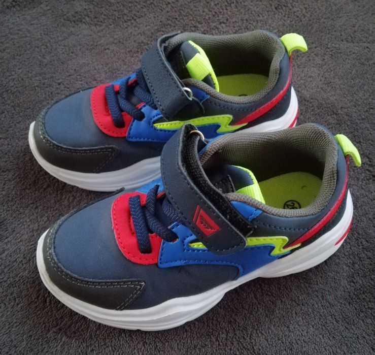 Buty sportowe rozmiar 26