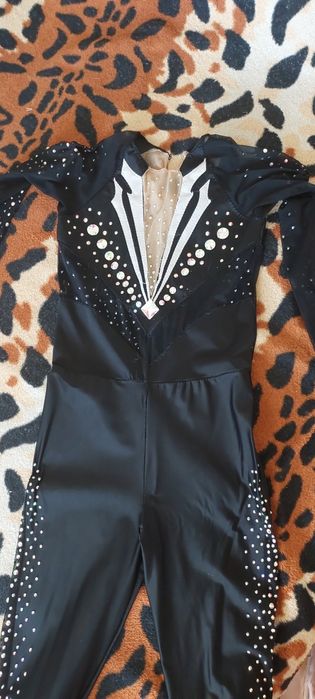 Комбінезон для виступів:гімнастика, полотна, танці