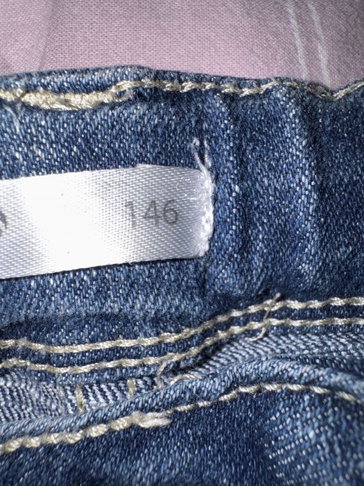 Spodnie jeansy rozmiar 146 cm regulowane w pasie