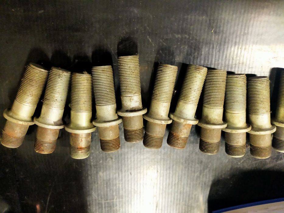 Śruba koła dwustronna przyczepa Autosan Sanok D50 nowe faktura VAT