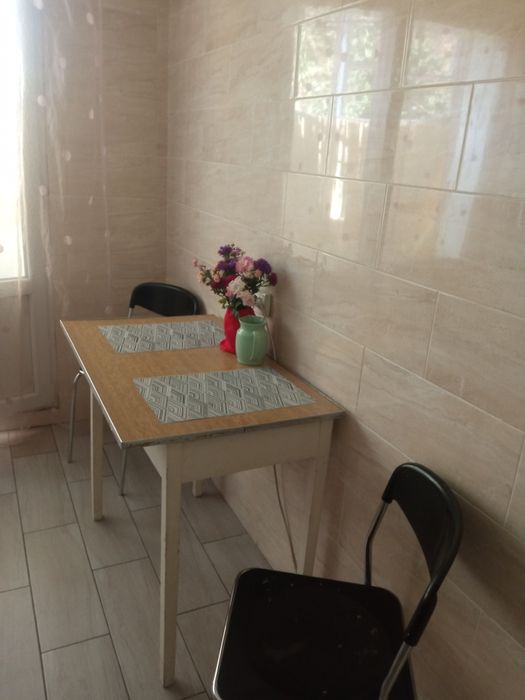 Не дорого, погодинно, подобово, Лушпы.