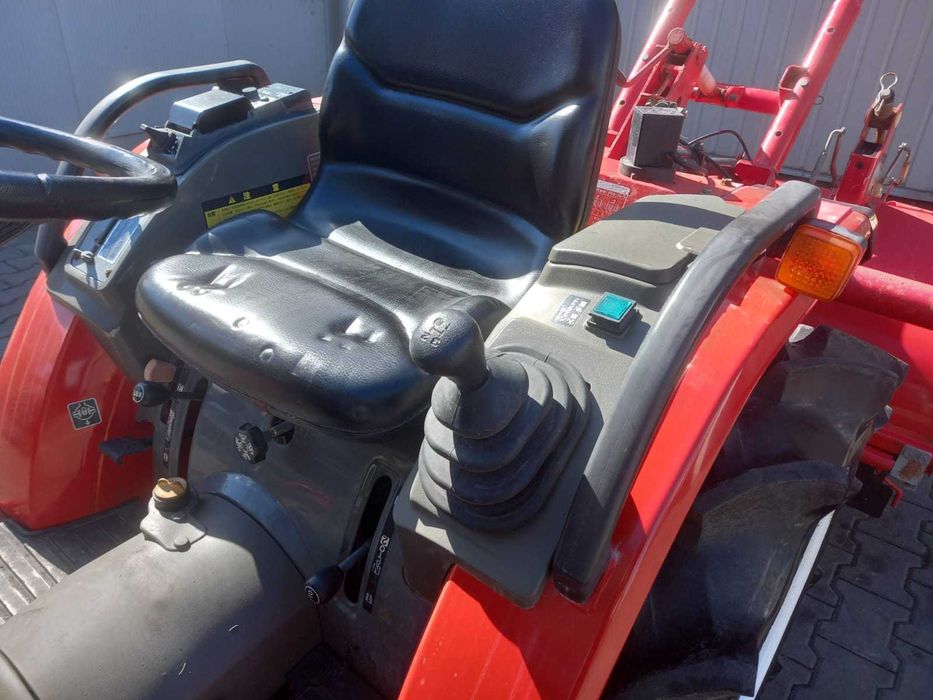 Japoński Traktor ciągnik YANMAR F180 4x4 + glebogryzarka 18 KM