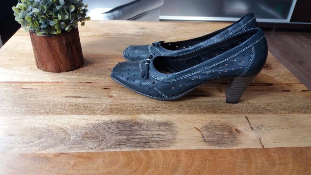 buty skórzane, pantofle, szpilki, półbuty - rozmiar 38