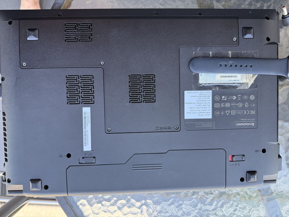Laptop Lenovo B575e - sprawny, z ładowarką - szybka sprzedaż