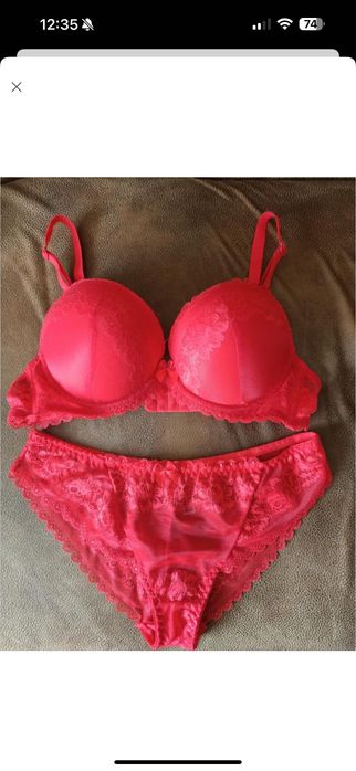 Нижня білизна з мереживом