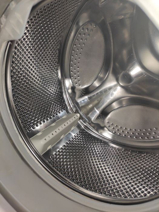 Стиральная машина встраиваемая Ariston LBE 129 Italy под ремонт