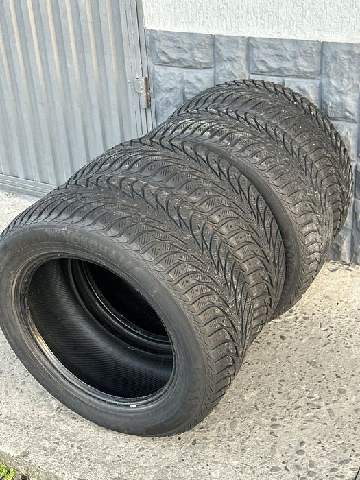 Yokohama ice GUARD STUD 255 55 18R