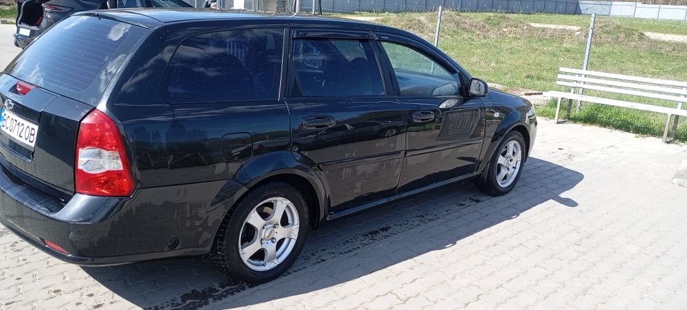 Продаю власний автомобіль