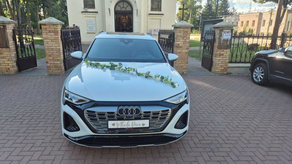Auto do ślubu Audi Q8 Etron zdalne sterowanie