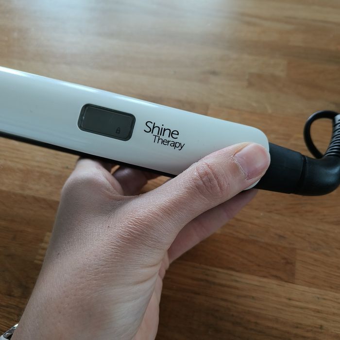 Prostownica Remington shine therapy