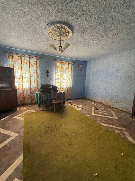 Продам будинок в Демшині з ділянкою