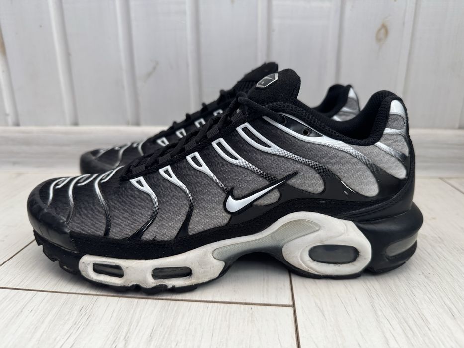 Кросівки Nike Air Max Plus TN Black White Gradient
