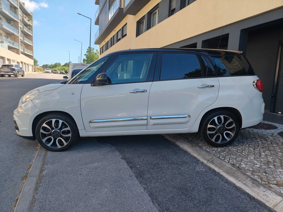 Fiat 500L 1.6 MultiJet 120 CV 7 Lugares Nacional IVA Discriminado