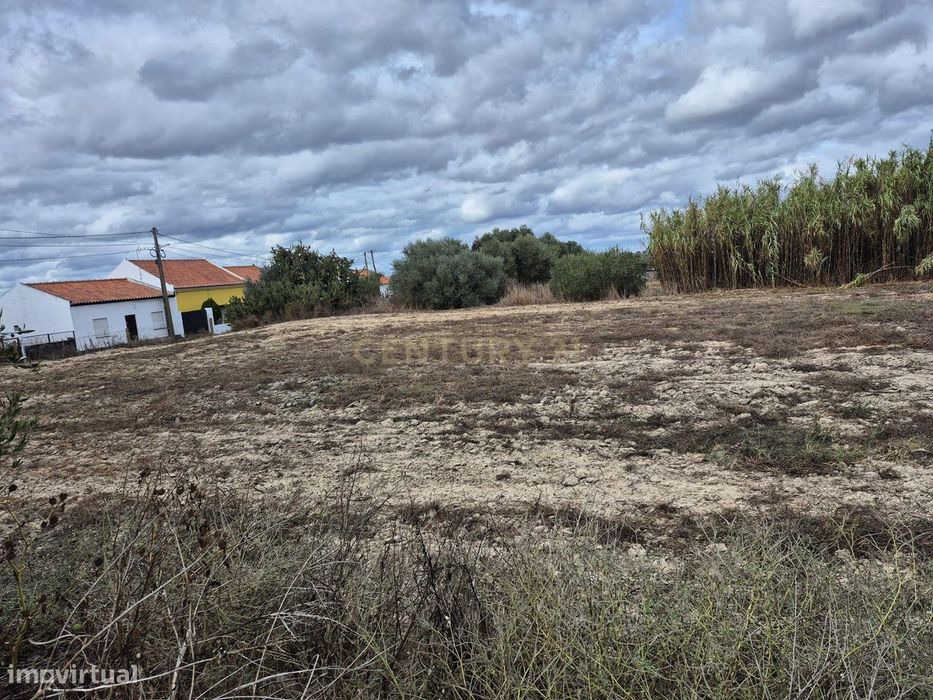 TERRENO URBANO - Figueira dos Cavaleiros