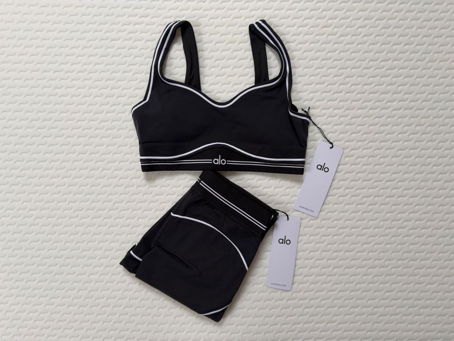 Оригінальний топ Alo Yoga Airbrush Bra • Black • S • Новий