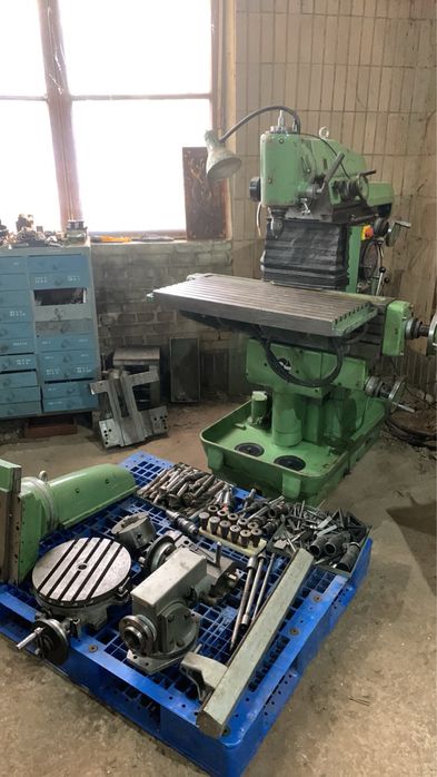 Уневерсальнофрезерный  станок ALG-200B