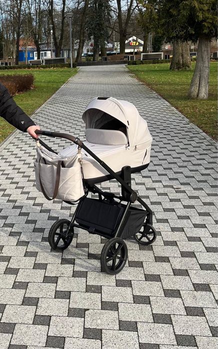 Wózek Venicci Claro 2w1 vanilla + adaptery