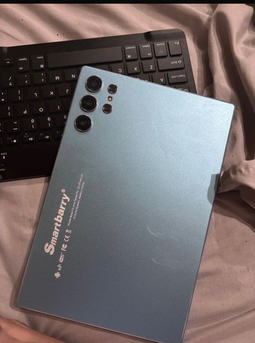 Tablet Smartbarry com capa e teclado