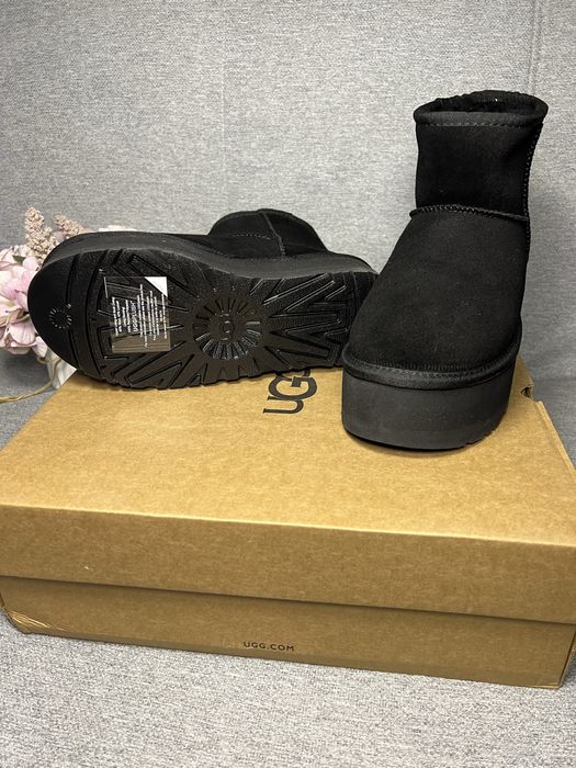 Уги жіночі Ugg натуральні матеріали